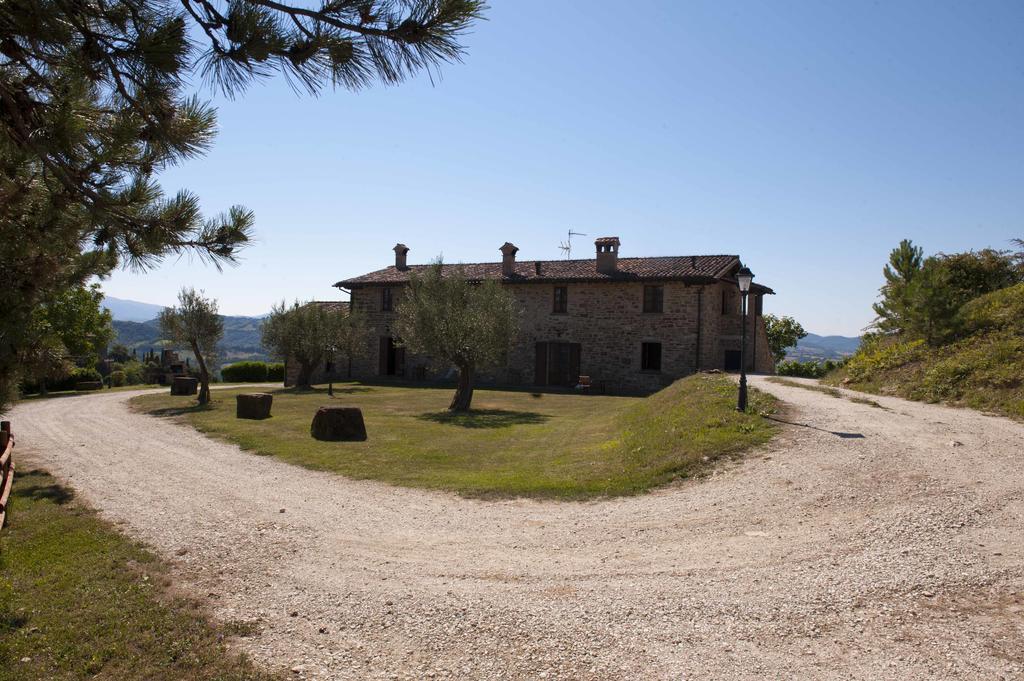 Agriturismo Tenuta Di Biscina Exterior foto