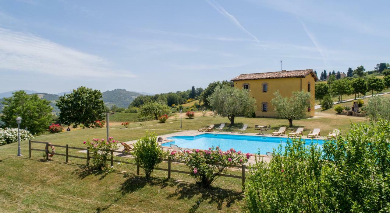 Agriturismo Tenuta Di Biscina Exterior foto